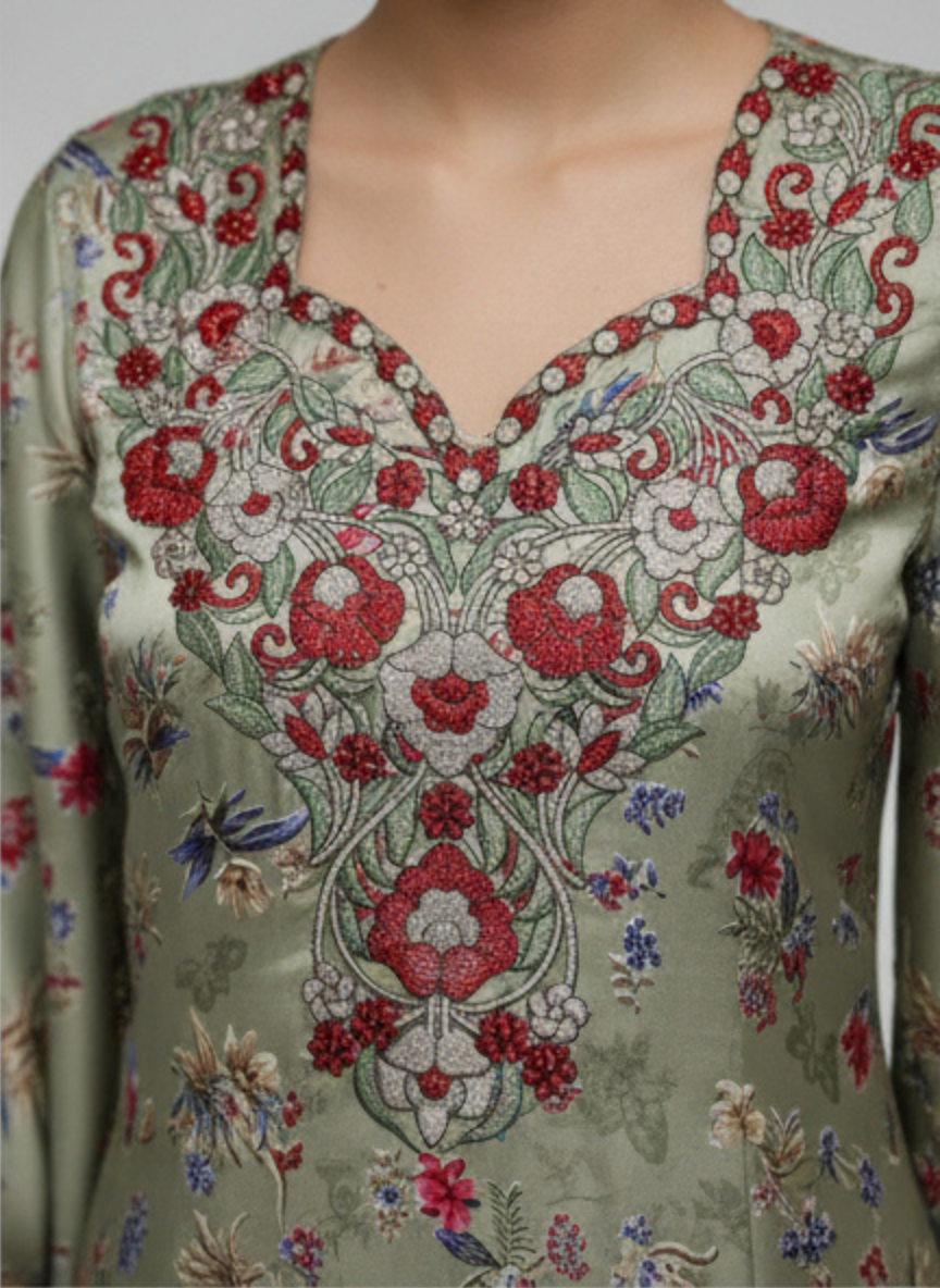 Luxury Embroidered Cotton Mukhawar with shaila (B4)