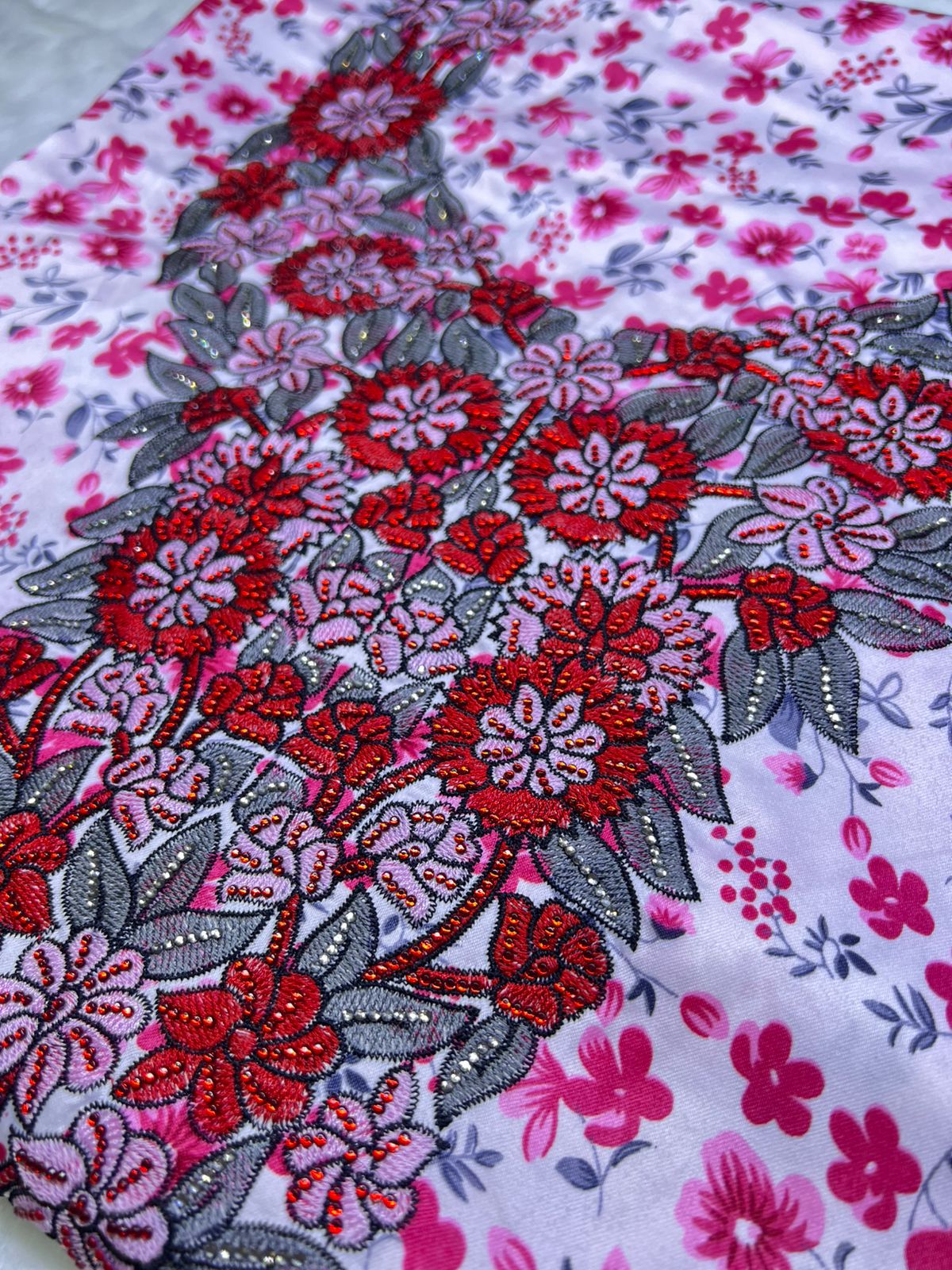 Elegant Floral Embroidered Mukhawar -White & Red  (C5)