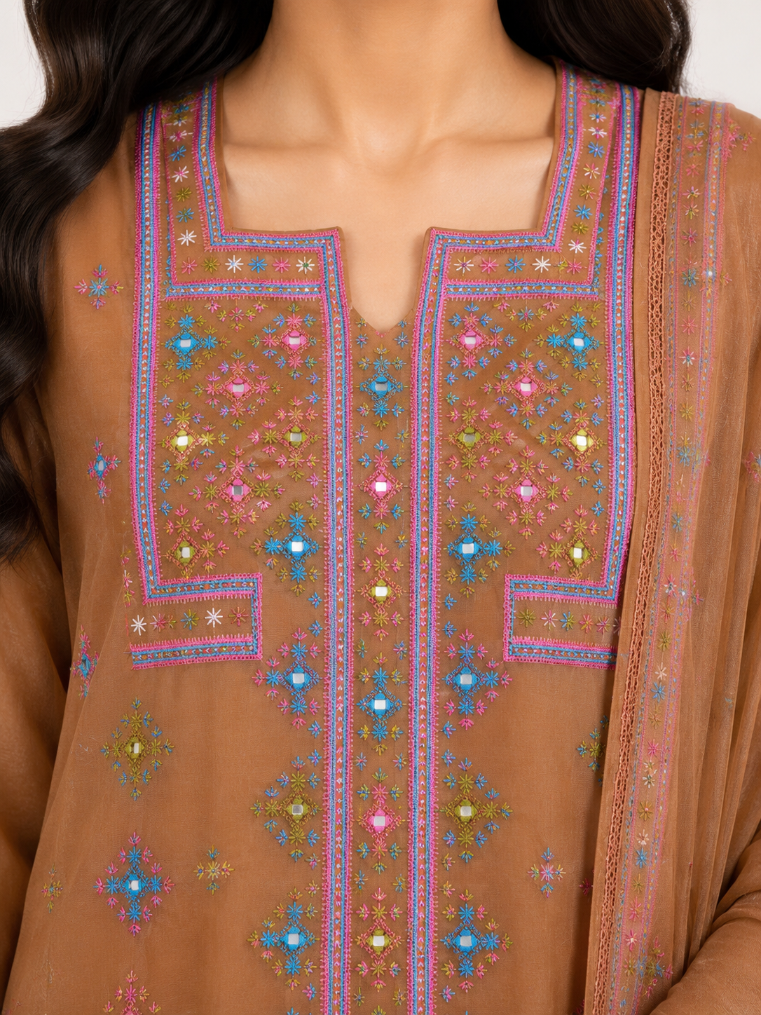 Ward Al Jouri Luxury Omani Mukhawar with Embroidered Shela – Desert Beige